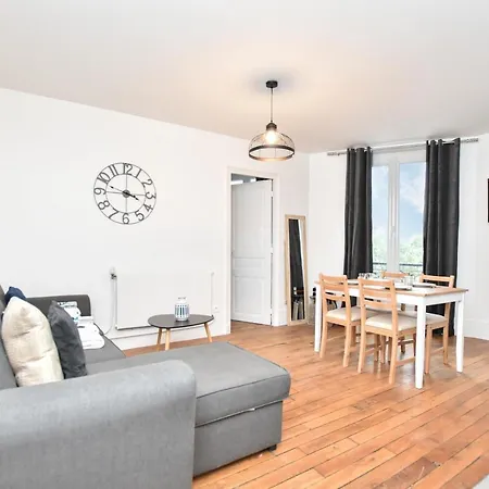 Cmg Menilmontant Apartment
